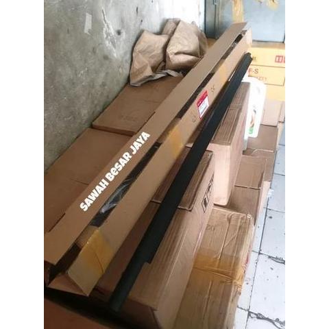Weather Strip Karet Pelipit Plipit List Lis Bawah Jendela Kaca Pintu Luar Depan Honda Brio Satya Rs 