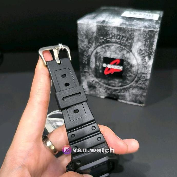 New CASIO G-SHOCK DW 5600BB ORIGINAL