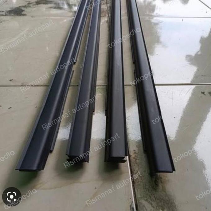 Karet Pelipit Kaca Pintu Luar Karimun Estilo Hitam
