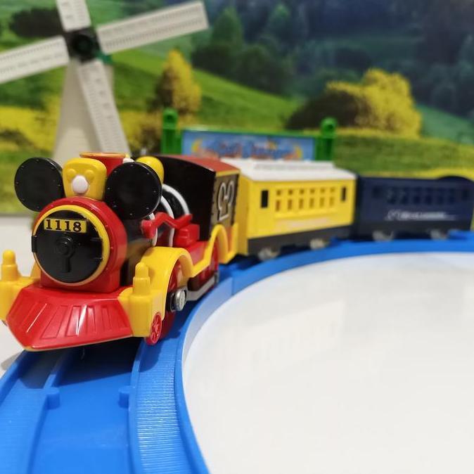 Tomy Plarail - Disney Dream Railway Mickey Mouse Western locomotive