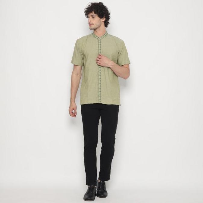 Platini Kemeja Pria Koko Shanghai Lengan Pendek Katun Hijau Sage 031012