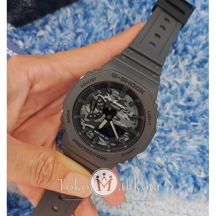 Casio G-Shock GA-2100CA-8ADR / GA2100CA-8A