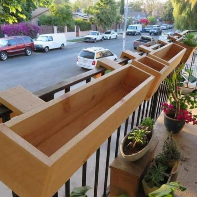 pot bunga kayu gantung termurah