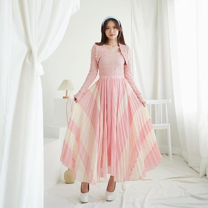 Limited Choice - 4124# Rok Assymetrical Skirt