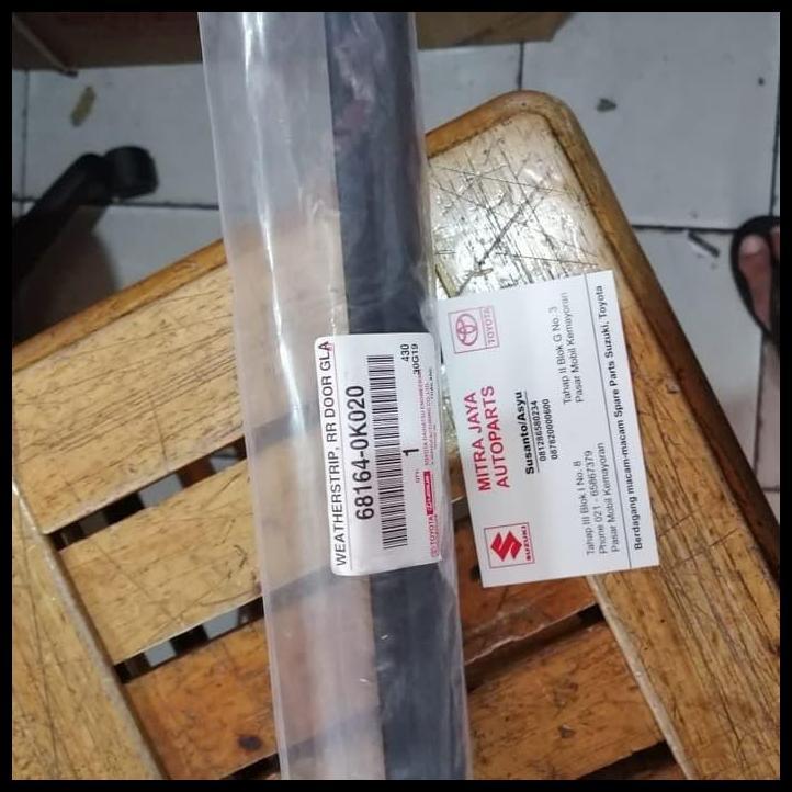 TERMURAH PELIPIT KACA LIST KACA BELAKANG KIRI FORTUNER 