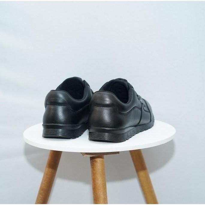 sepatu pdh casual tali putar sepatu kulit asli merk ciarmy