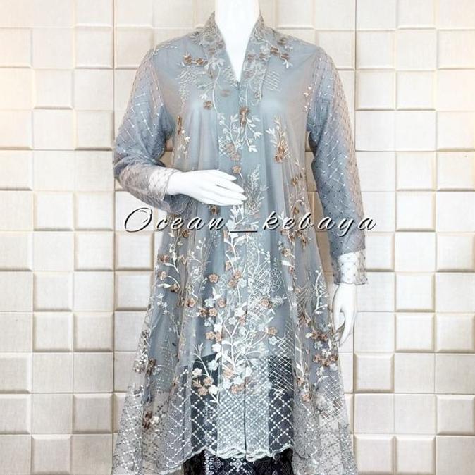 Kebaya Kartini Tunik Bunga Garden dengan Motif Elegan dan Cantik