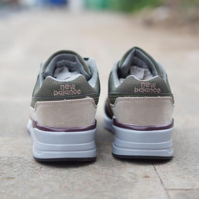 SEPATU NB 997 NB ARMY GREY SNEAKERS PRIA WANITA