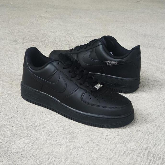 Nike Air Force 1 Triple Black