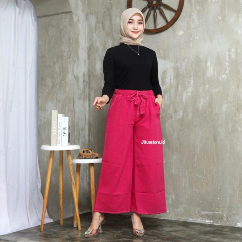 Murah  Kulot Jeans Pinggang Karet, Kulot Jeans Putih Hitam, Kulot Mozza Pinggang Karet Sage Cream Mo