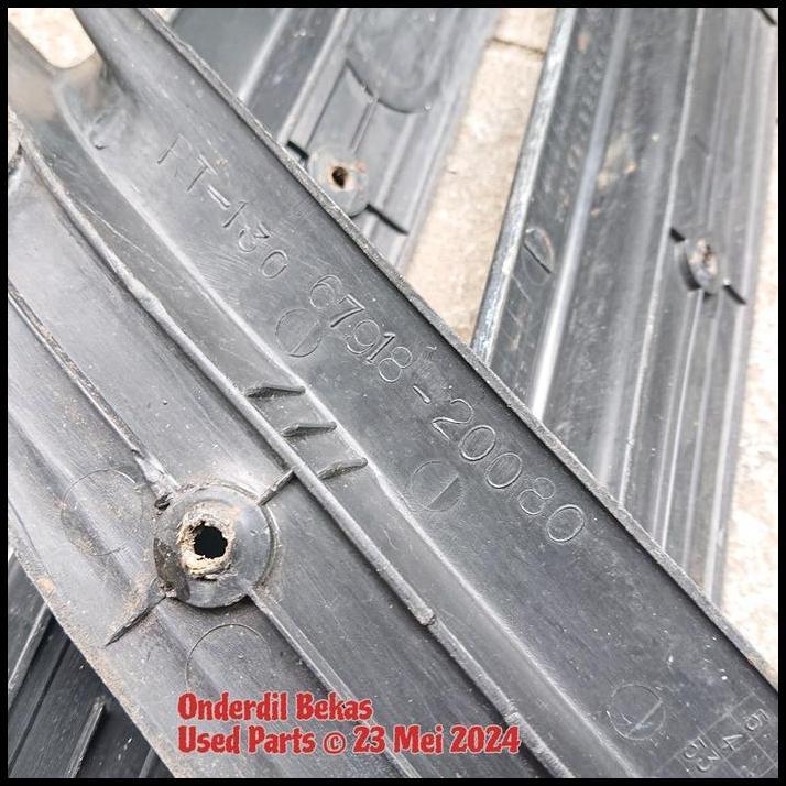 TERLARIS DOOR SILL PLATE TOYOTA CORONA 2000 RT132 