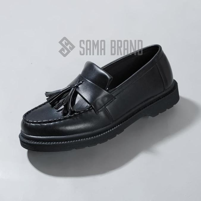 ToysHanna55 - Sepatu Pria Loafers Docmart Sepatu Slip On Pria Sepatu Hitam Cowok Sepatu Pria Slip On