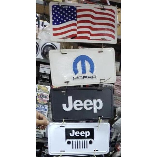 Plat nomor aksesoris Jeep Wrangler