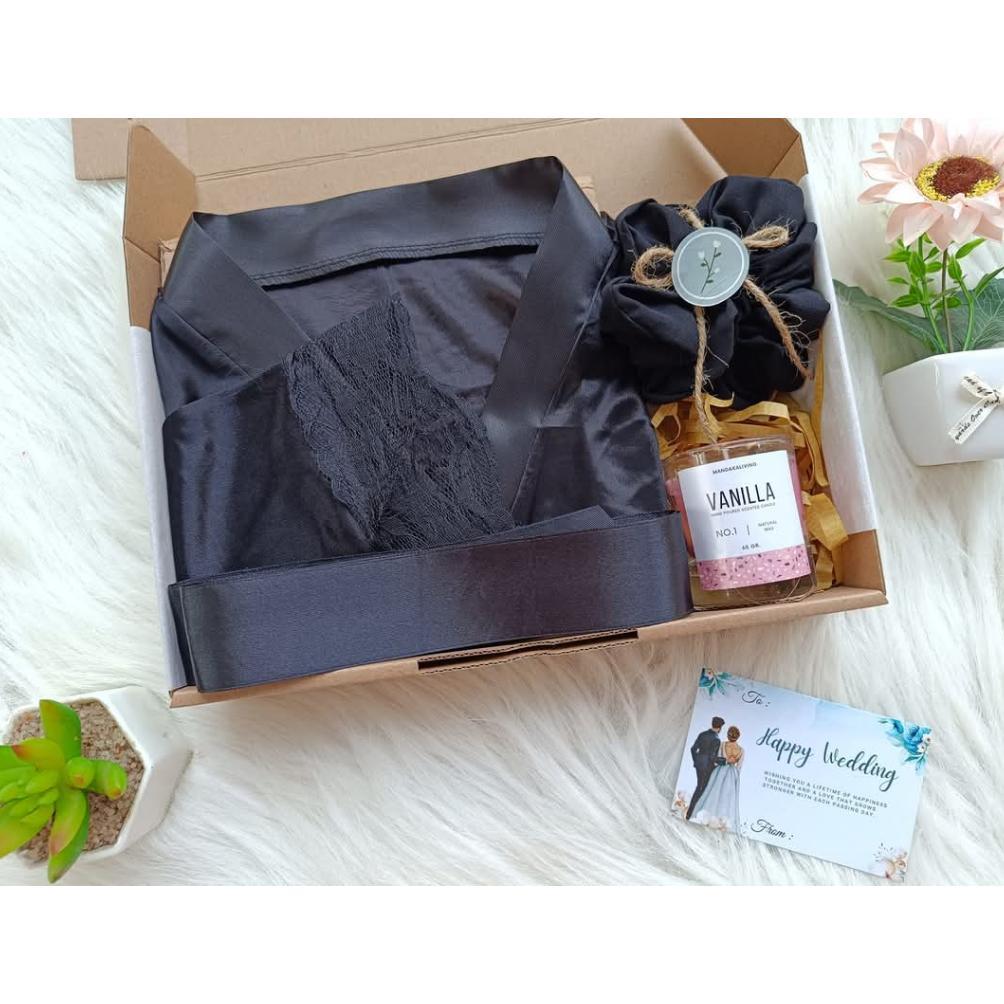 Hampers wedding,  Kado pernikahan, Set Giftbox wedding, Hampers Lingerie lilin aromaterapi kado pern