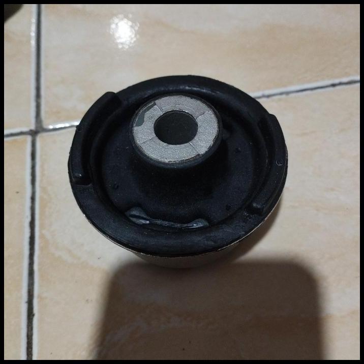 TERLARIS BUSH ARM W168 