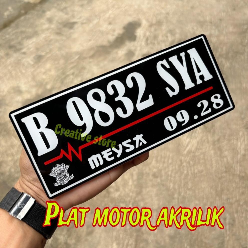 COD CUSTOM PLAT NOMOR MOTOR TIMBUL AKRILIK VARIASI PUTIH HITAM GOLD + NAMA