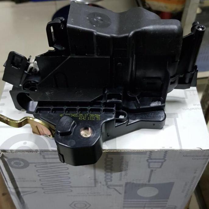 Door Lock Depan Mercedes Benz W202 W210 Kanan Original