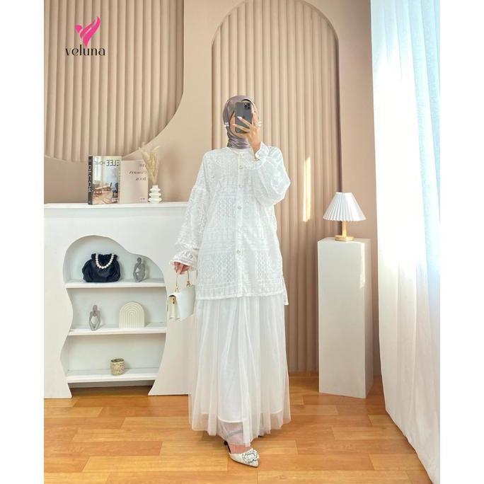 Thebest- Veluna - Renica Outer - VHO111 - Kardigan Brukat Putih Long Cardy