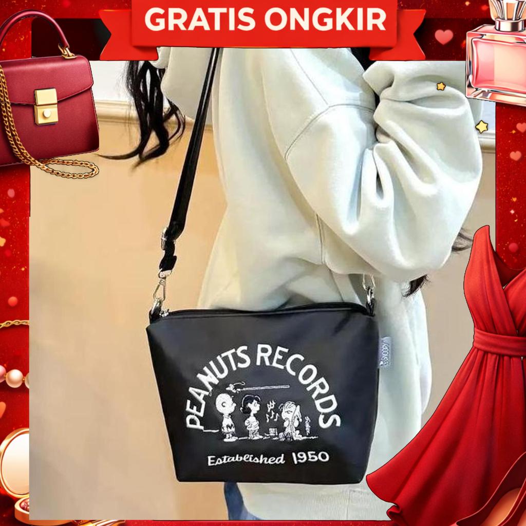 Tas Bahu Snoopy Peanuts Leather Tas Selempang Santai Viral Korea Jepang Casual Tas Jinjing Size M Zi