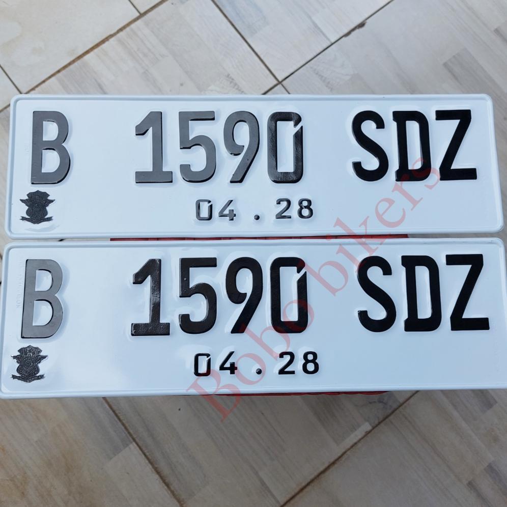 Plat Nomor Mobil Custom Timbul Variasi DP10