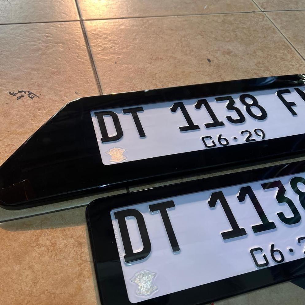 Custom Plat Nomor Mobil Akrilik - Plat Putih