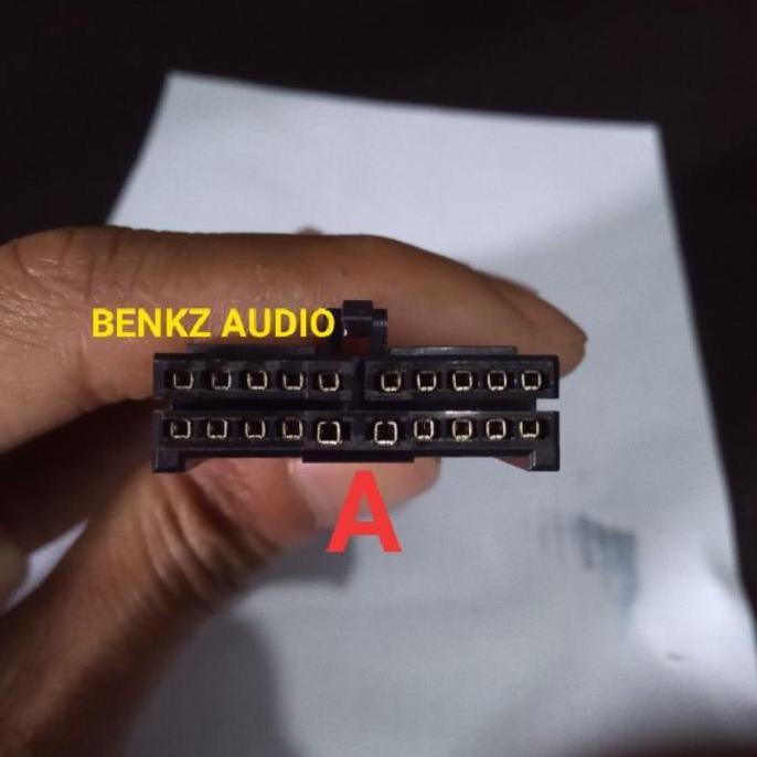 Bestone- Soket headunit dvd tape mobil universal 20 pin