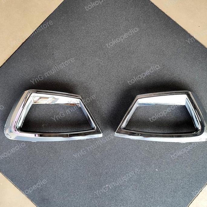 Bezel chrome grill depan Ford Fiesta 2009-2011 type Sporty - Chrome