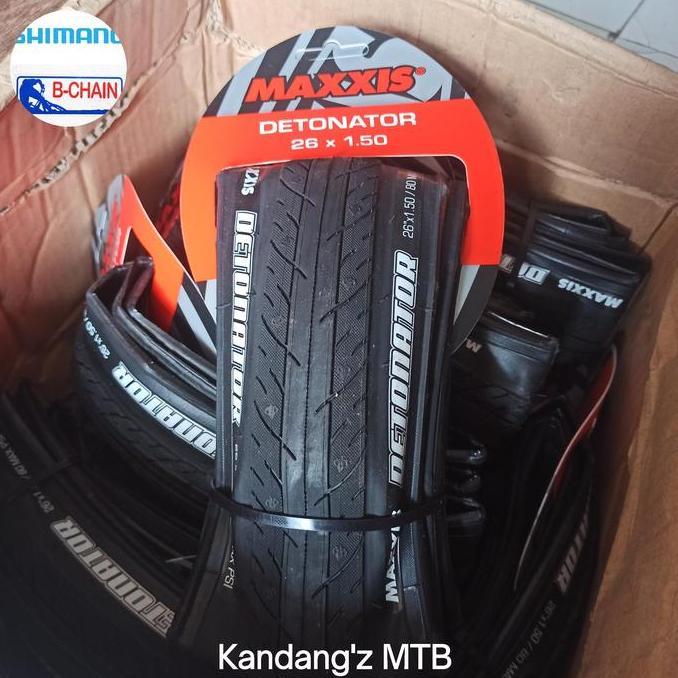 Ban Luar Maxxis Detonator 26 x 1.50