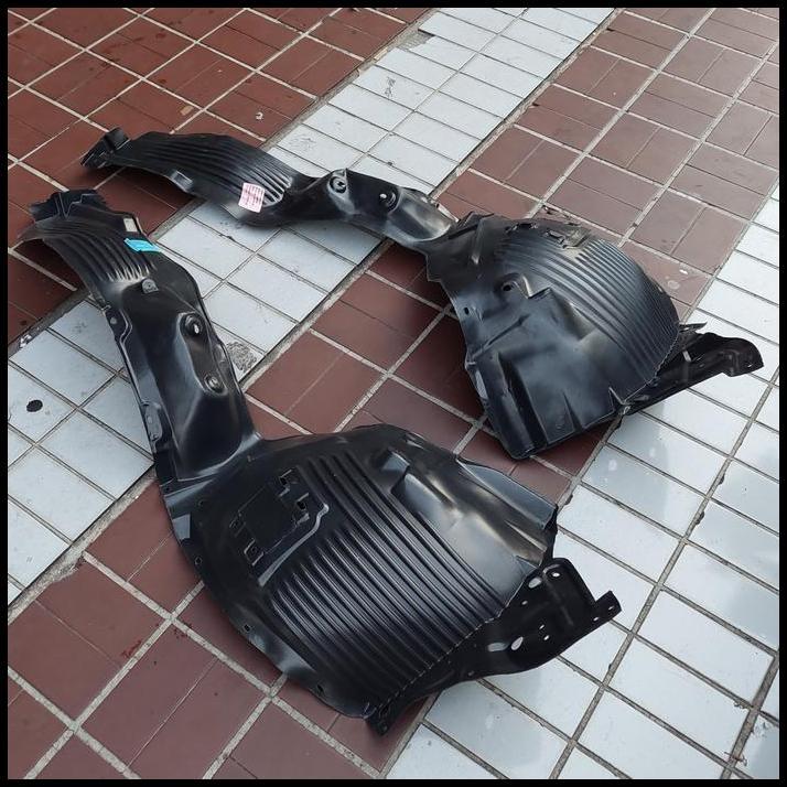 TERLARIS LINER FENDER SHIELD MITSUBISHI XPANDER XPANDER CROSS 