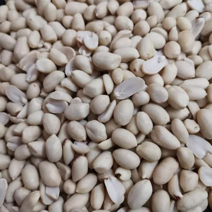 Kacang Tanah Kupas Mentah Vacuum 1 dus / 25kg by OJOL