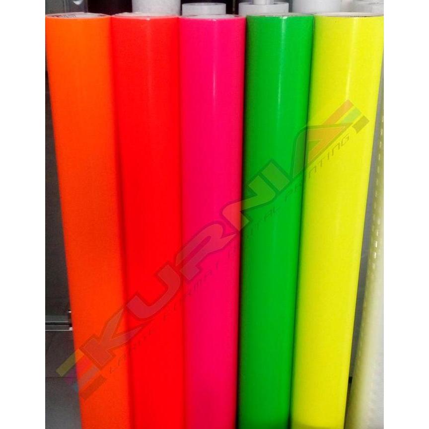 Sticker Oracal 6510 - 46 Neon Pink