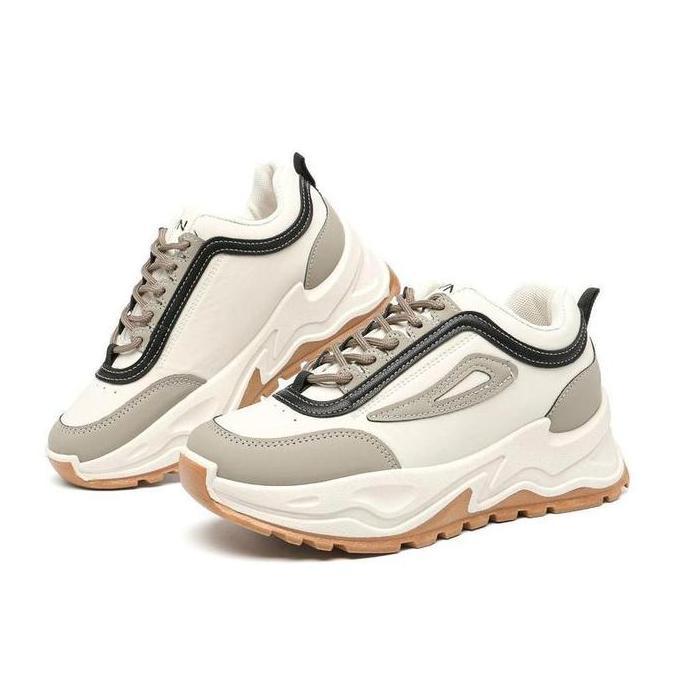 Cuci Gudang  Sepatu Sneakers Wanita Fashion Brand Lokal Sepatu Cewek Kekinian Terbaru