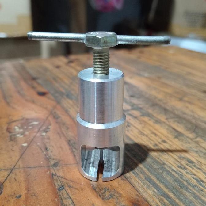 REP TAMIYA PINION PULLER / TRACKER GEAR PINION DINAMO TAMIYA / PROPELLER