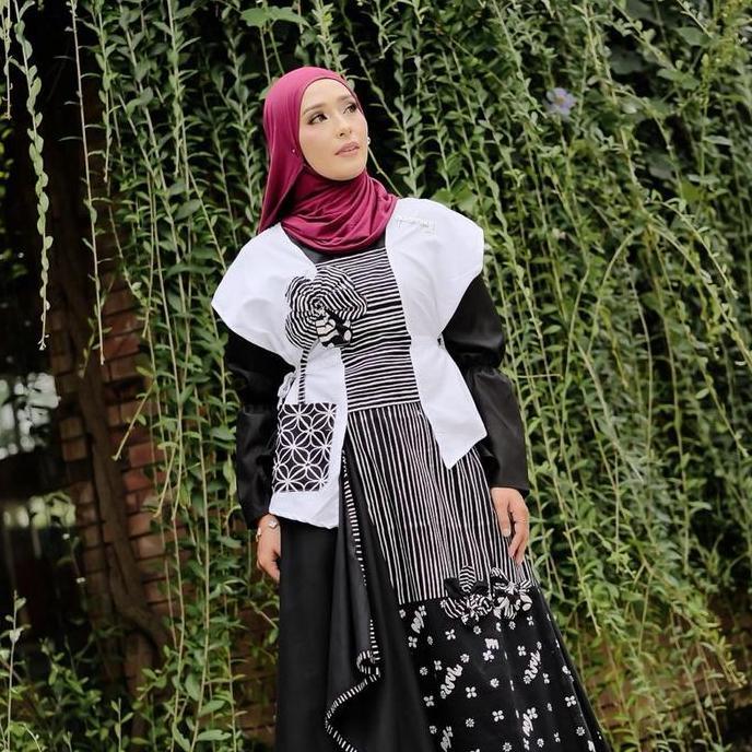 Lila Batik Vest - Sogan Batik Convertible Vest Unik Aplikasi Batik Handmade 3D bunga mozaik timbul B