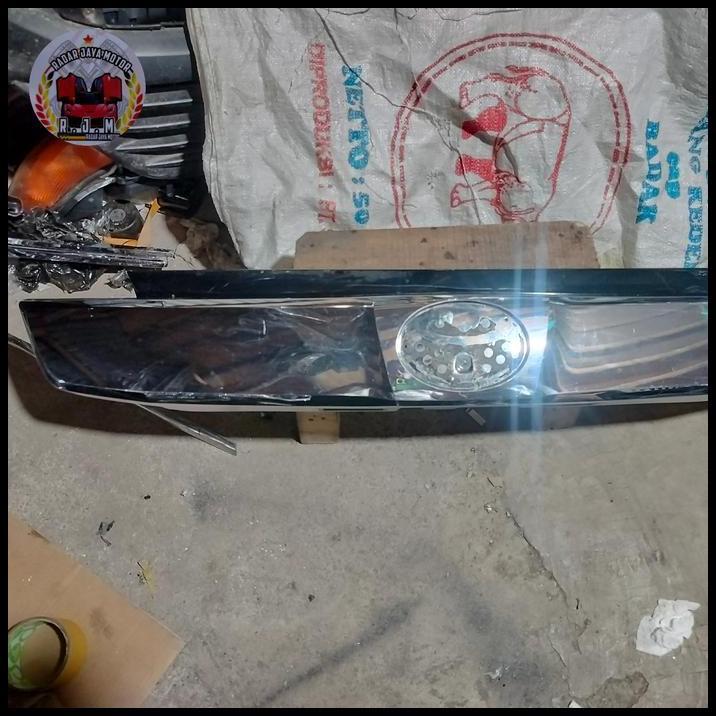 TERBARU GARNIS CHROM TRUNKLID BAGASI TOYOTA VELLFIRE TAHUN 2015-2017 ORIGINAL PART DI RJM 