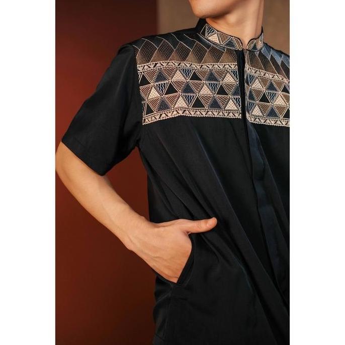 LARUSSO Kemeja Koko Bordir Lengan Pendek Pria  - Navy Blue