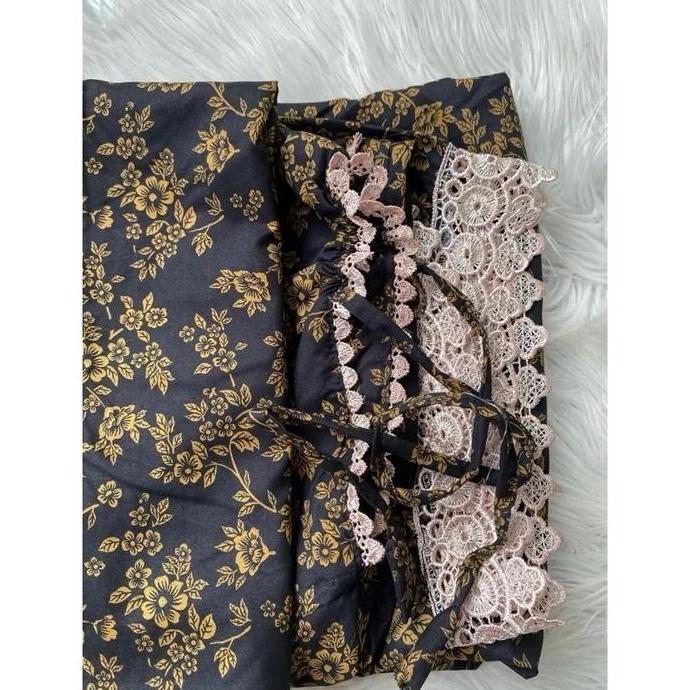 Mukena  Dewasa Katun Foil Import Lembut Pakai Resleting Dagu Hitam Putih Motif