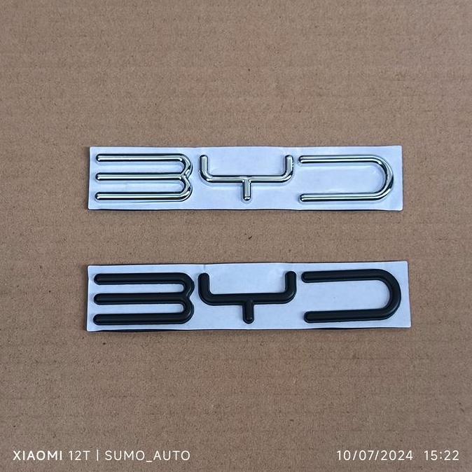emblem tulisan BYD build yours dream emblem B Y D