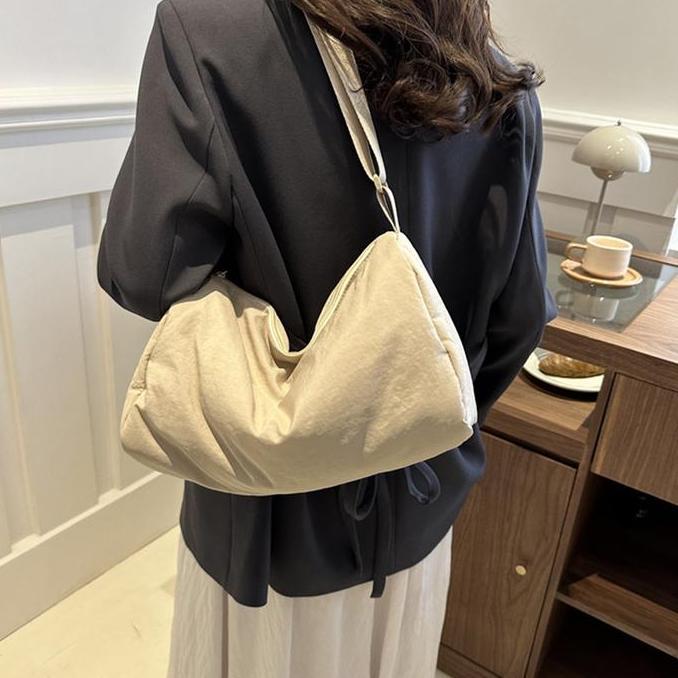 Updown- Chiyum Tas Selempang Wanita Bahu Kain Nilon Lembut Untuk Wanita Lipit Solid Warna Kapasitas 