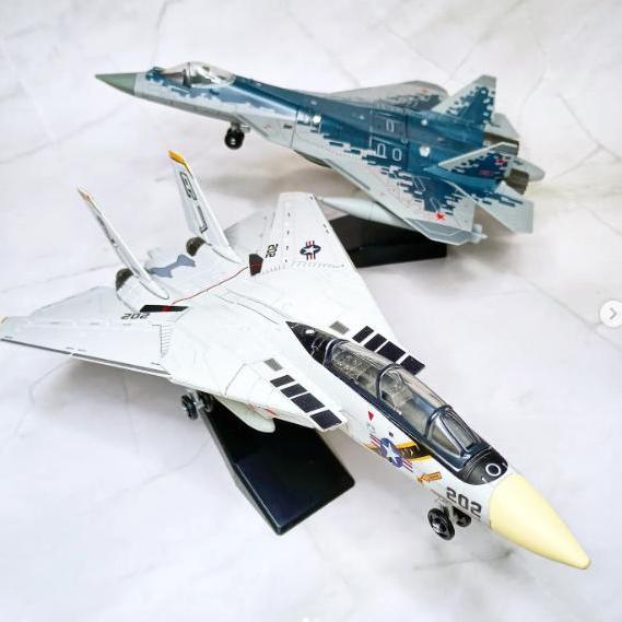Logpranissa_ - Miniatur model kit Mokit blok Skala - Pesawat tempur dan Helikopter - SU-35, F-14, F-