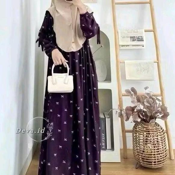 Disc Gamis Lebaran 2026 Idul Fitri Muslim Dengan Desain Elegan Dan Motif Bunga Hitam Untuk Tampilan 