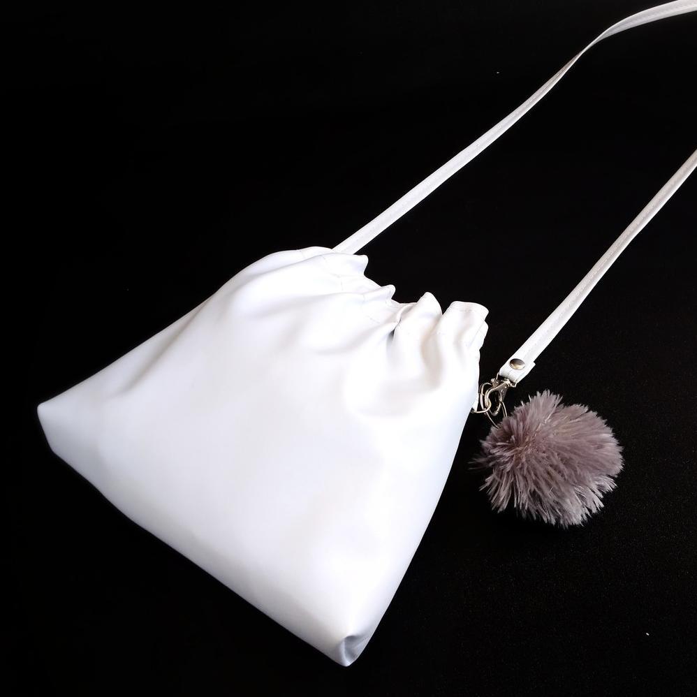 sale SLING BAG KERUT POMPOM - Tas Mini Selempang Wanita + Gantungan Bulu Pom Pom Lucu Murah