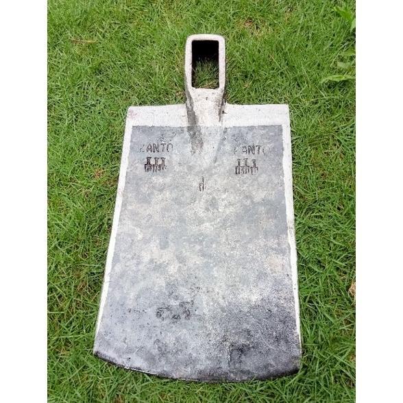 Cangkul Pacul Pandai Besi Cap Garpu 3 Blitar