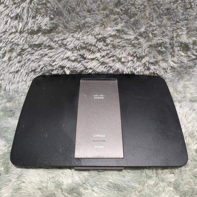 Cisco Linksys EA6300 Dual band wireless network