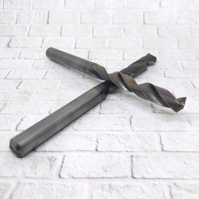 Bor carbide 9 mm bekas seken mulus.. Drill 9mm Carbide