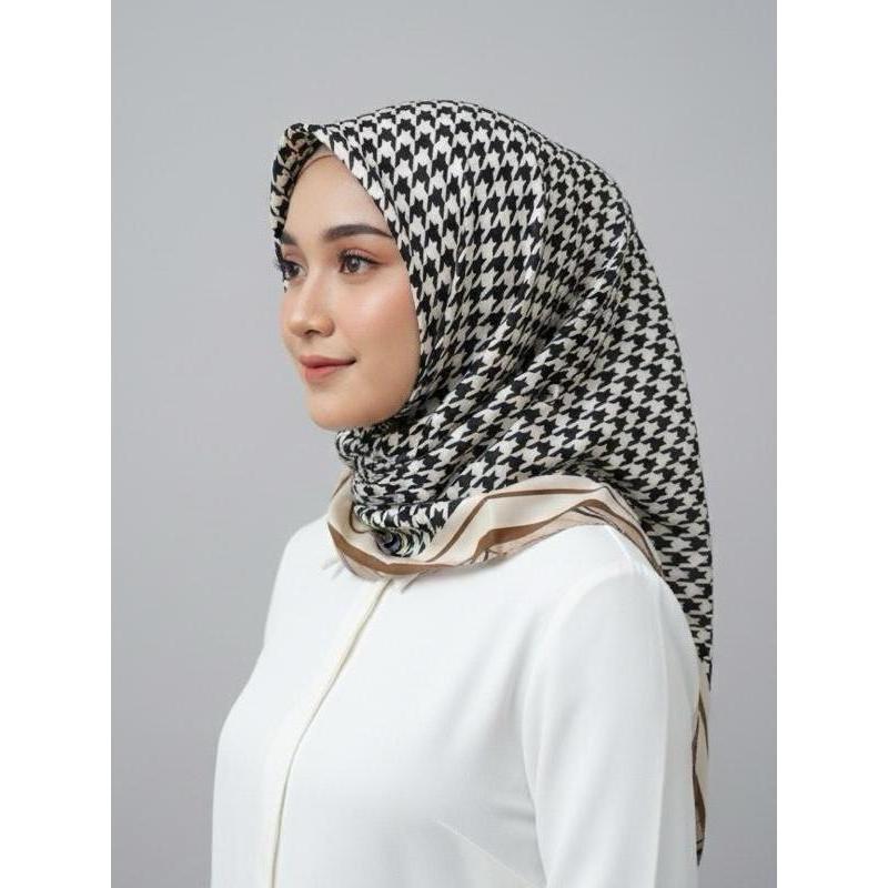 Hijab Segiempat Voal Premium Motif Sorban