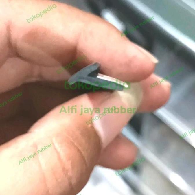 Karet List Bodykit / Spakbor Mobil Universal