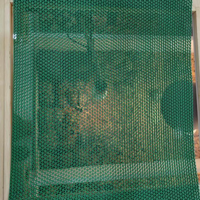 Karpet PVC, Alas Kandang Kura 40 x 60 cm, Karpet Alas Kandang