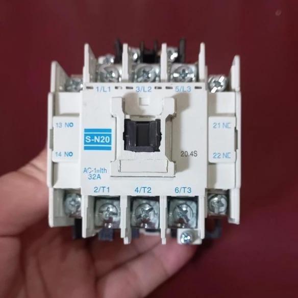 Kontaktor / Contactor Mitsubishi S-N20 SN-20 SN 20 SN20