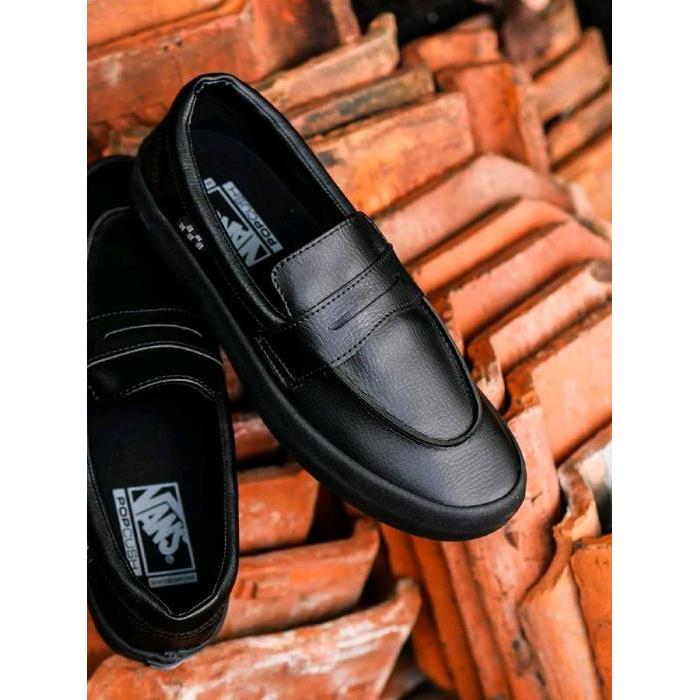 Vans Slip On Pro Skate Loafer Leather All Black - 39
